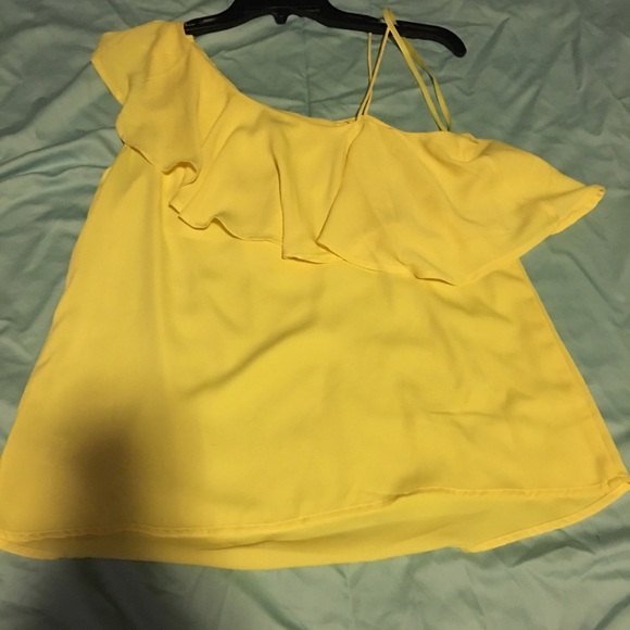 Yellow one shoulder top with ruffles - Picture 2 of 2